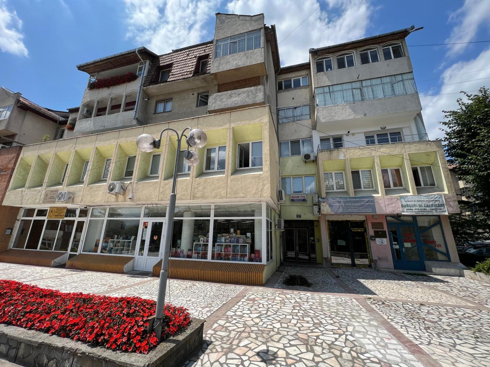 Râmnicu Vâlcea Apartament Centru מראה חיצוני תמונה