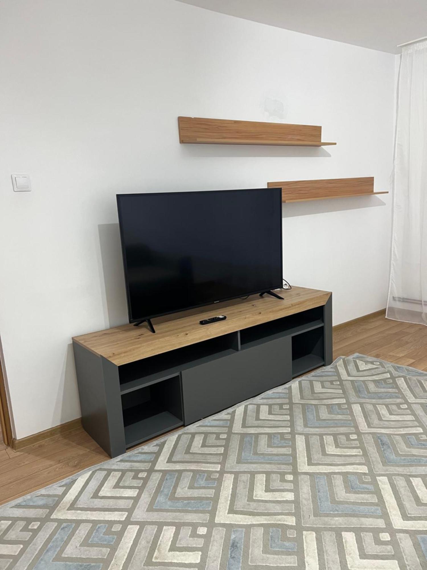 Râmnicu Vâlcea Apartament Centru מראה חיצוני תמונה