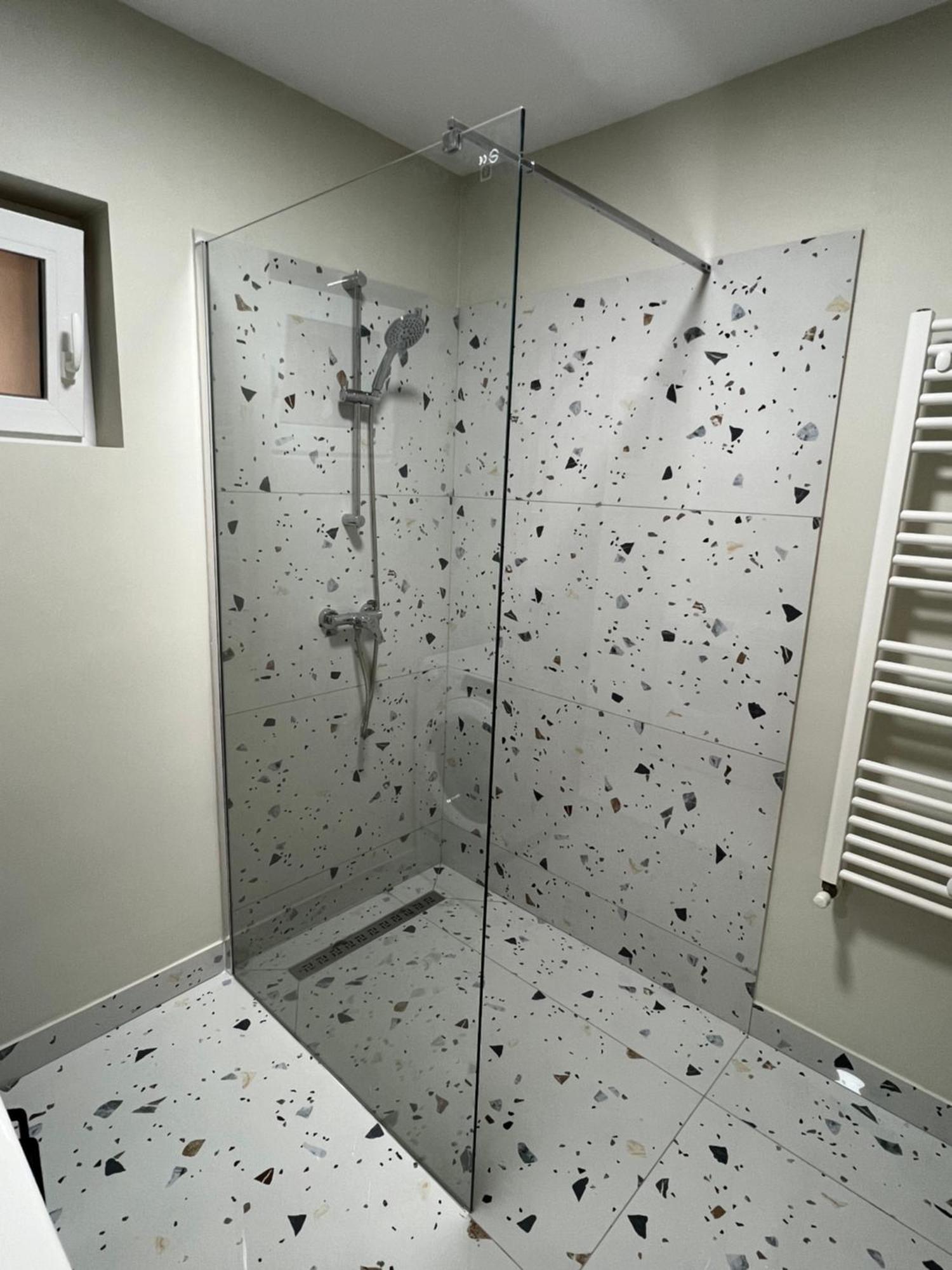 Râmnicu Vâlcea Apartament Centru מראה חיצוני תמונה