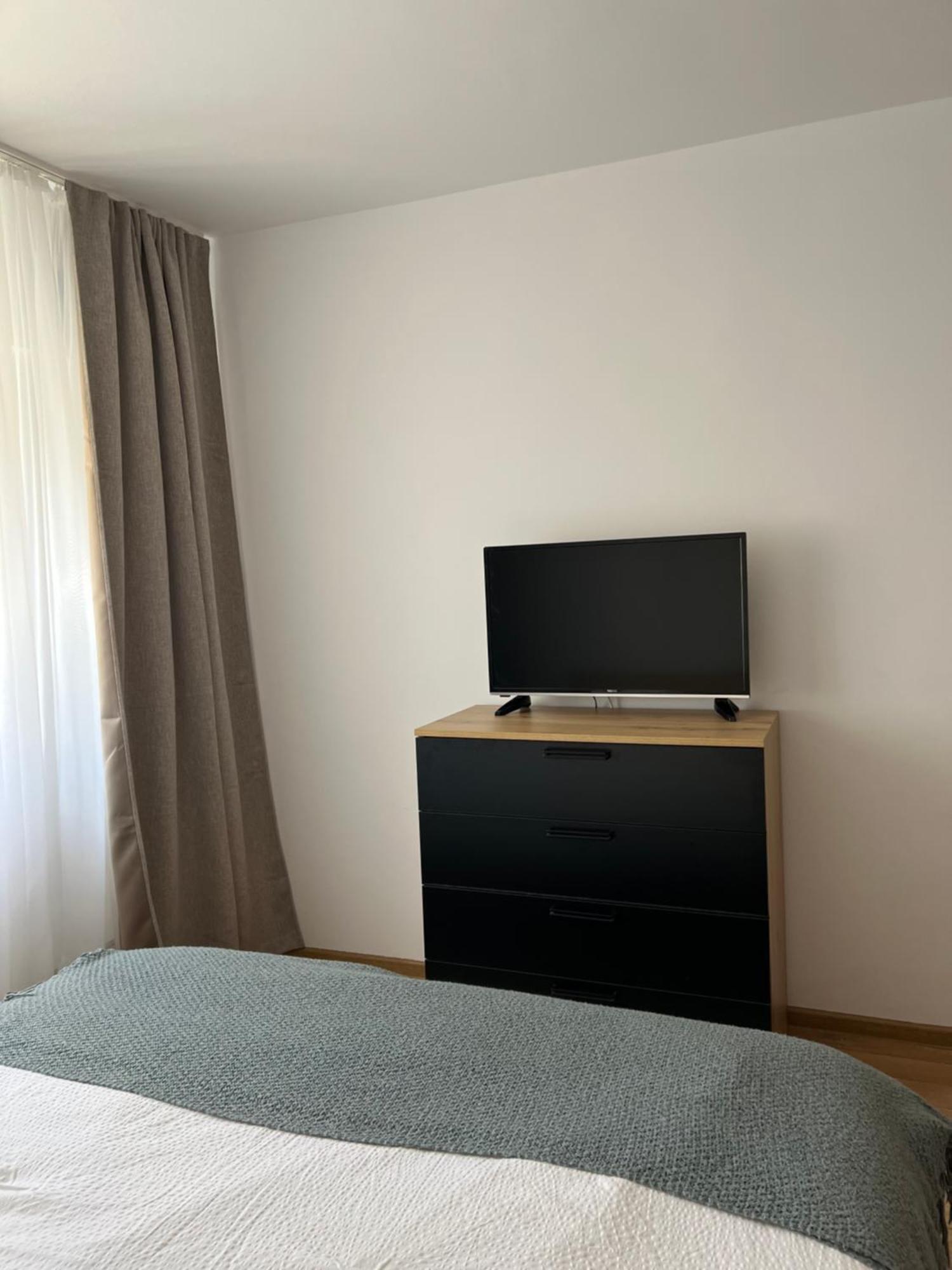 Râmnicu Vâlcea Apartament Centru מראה חיצוני תמונה